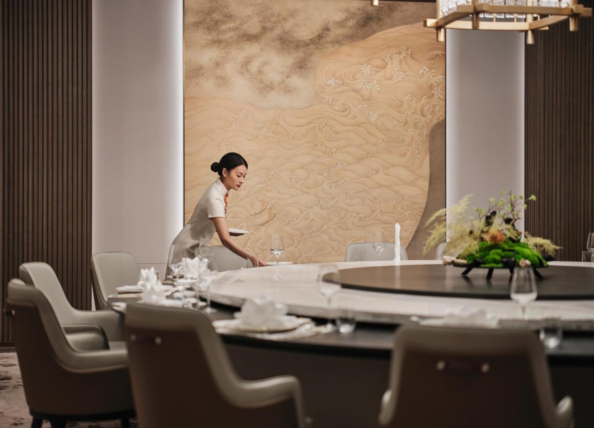 The Azure Ningbo, Vignette Collection Hotel Exterior photo